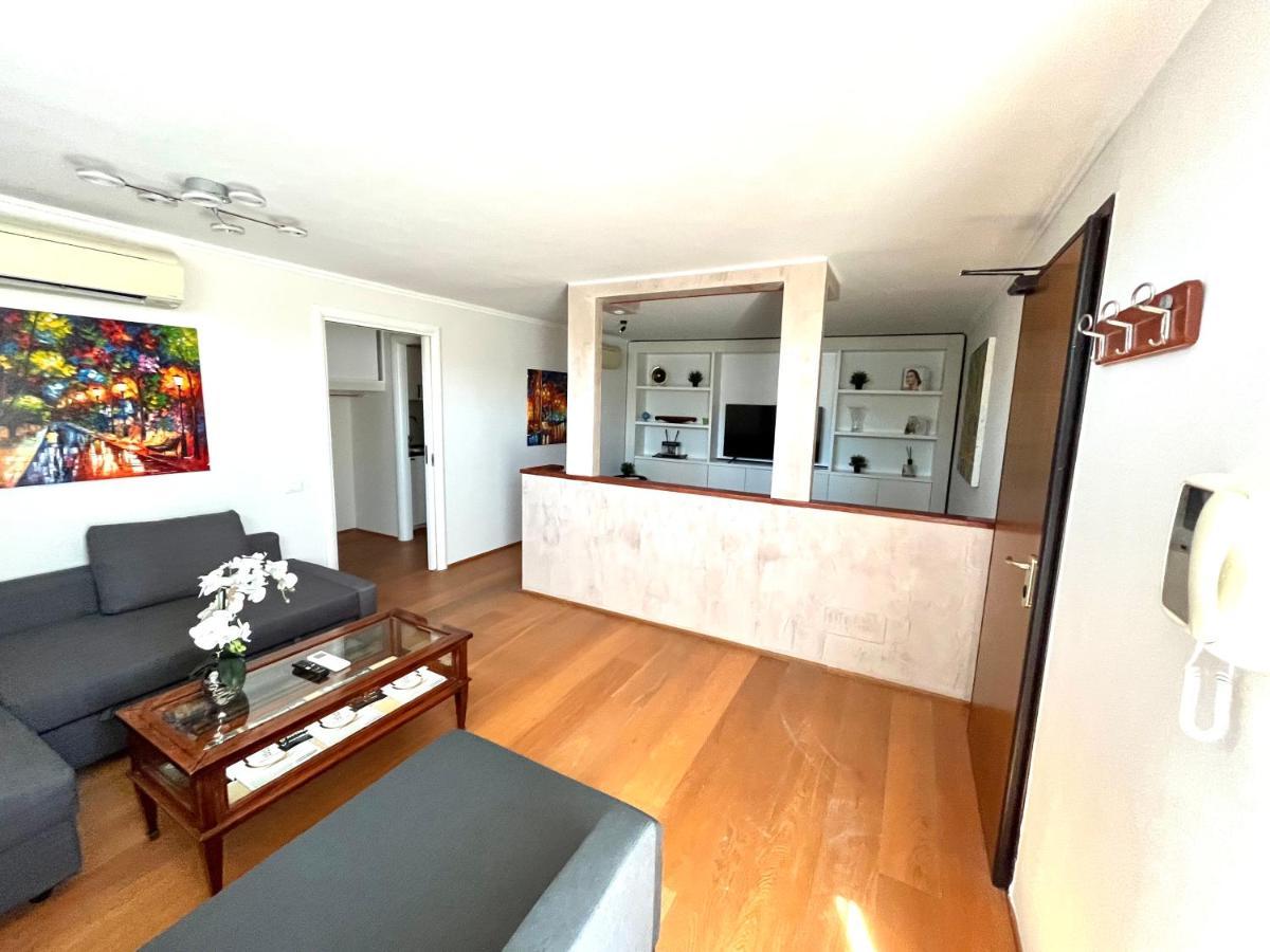Oderisi Studio Suite Roma Esterno foto